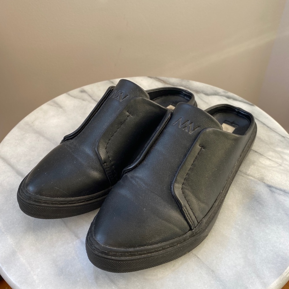 Loafers, slip ons